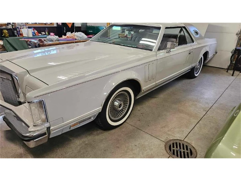 1977 Lincoln Continental 5th Gen - Image 3 of 20
