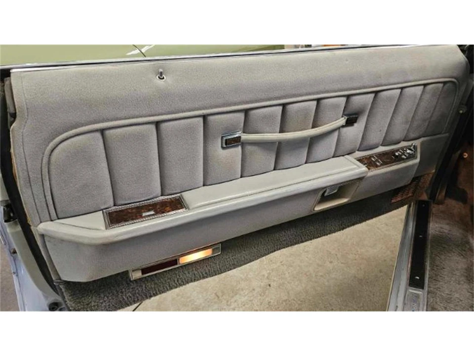 1977 Lincoln Continental 5th Gen - Image 19 of 20