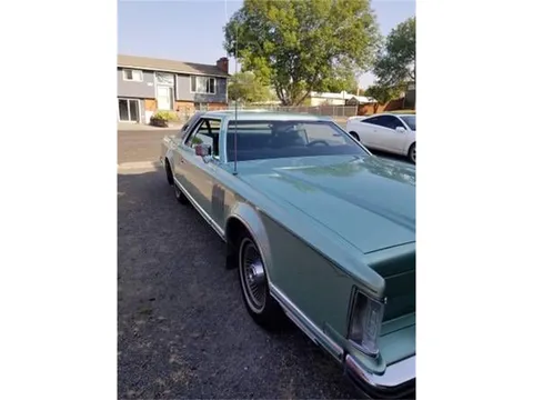 1977 Lincoln Continental Mark V