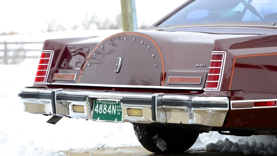 1977 Lincoln Continental Mark V - Image 10 of 11