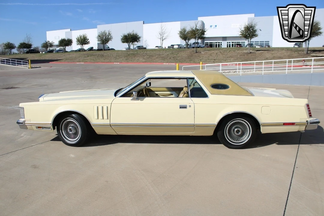 1977 Lincoln Continental Mark V - Image 7 of 12