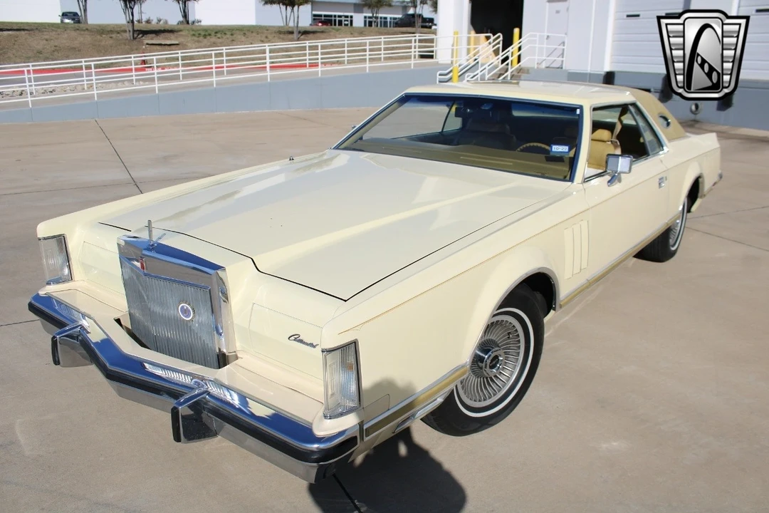 1977 Lincoln Continental Mark V - Image 3 of 12