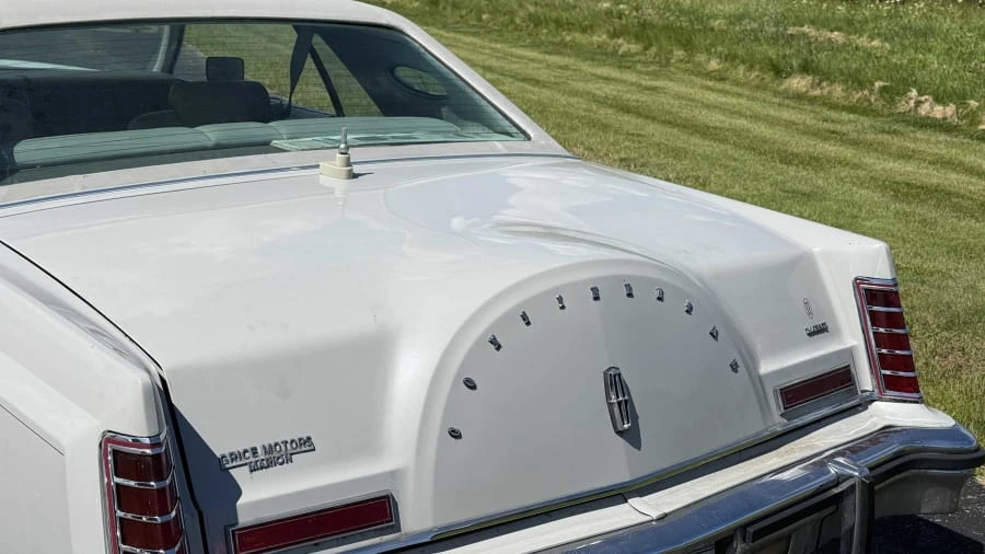 1977 Lincoln Continental Mark V - Image 5 of 14