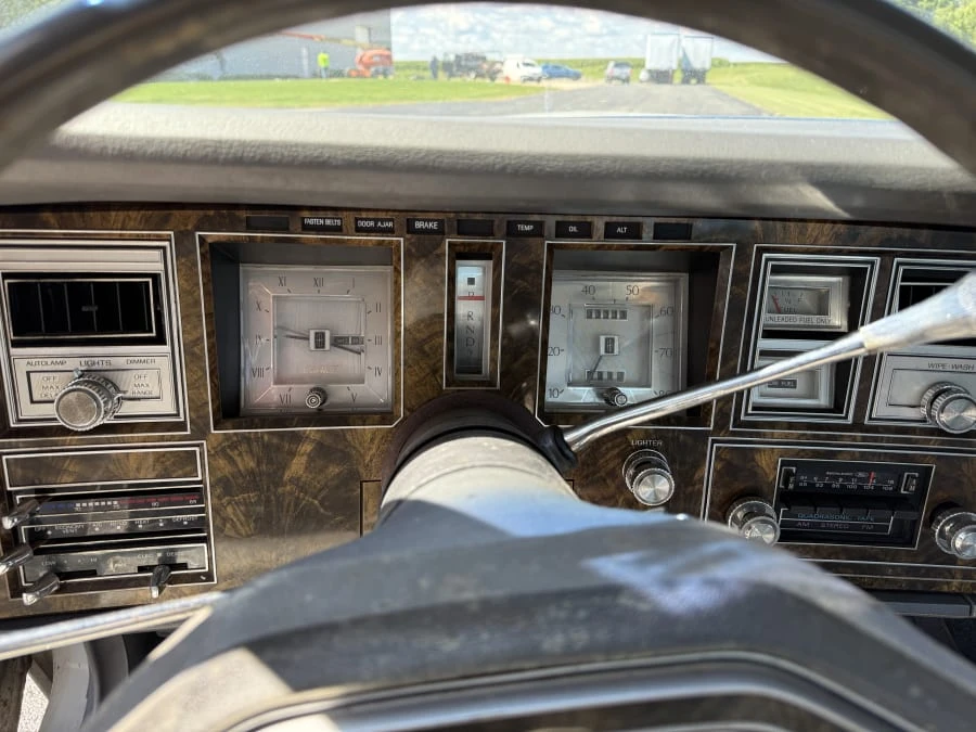 1977 Lincoln Continental Mark V - Image 11 of 14
