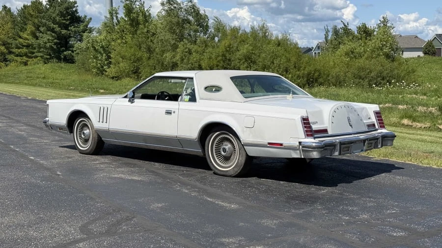 1977 Lincoln Continental Mark V - Image 3 of 14