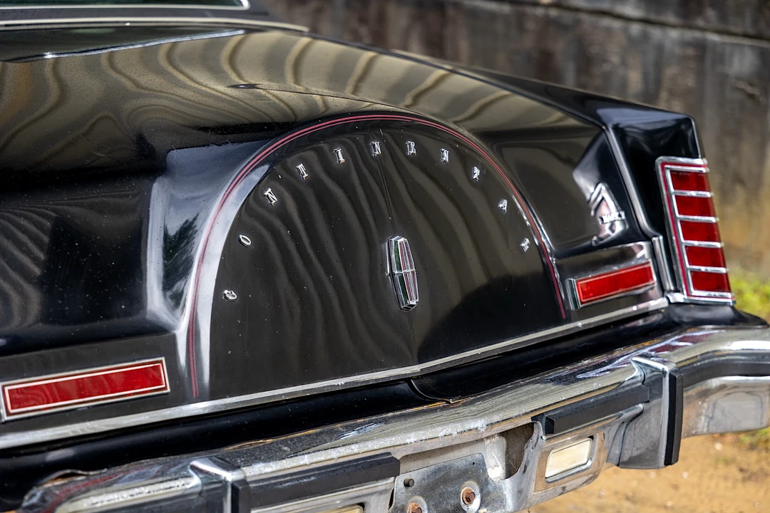 1977 Lincoln Continental Mark V - Image 28 of 31
