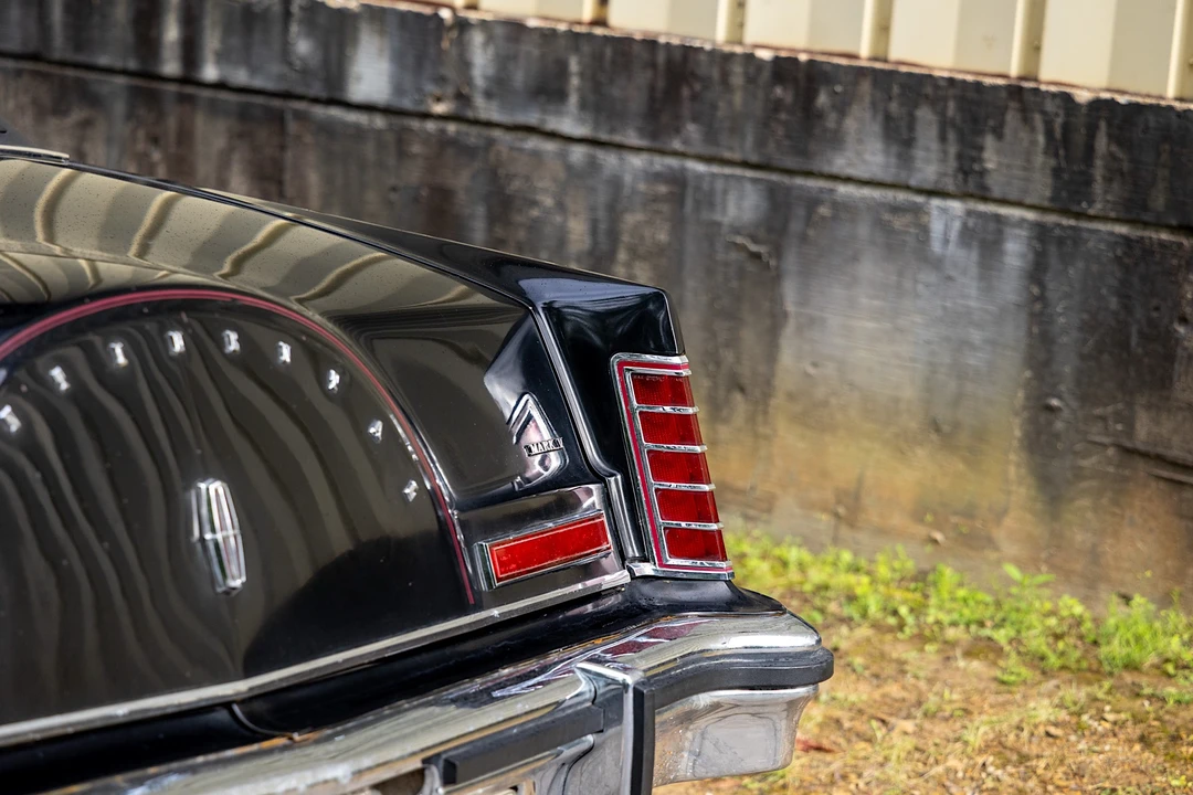 1977 Lincoln Continental Mark V - Image 21 of 31