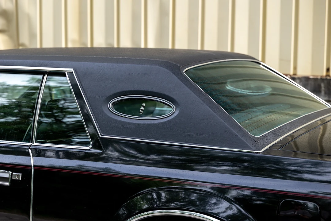 1977 Lincoln Continental Mark V - Image 26 of 31