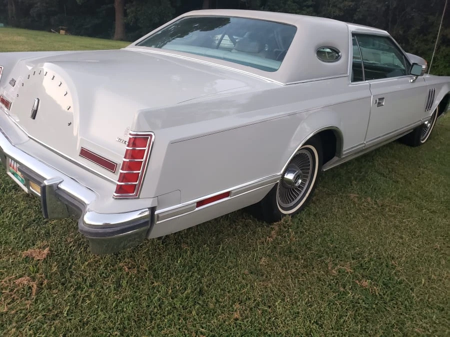 1977 Lincoln Continental Mark V - Image 2 of 8