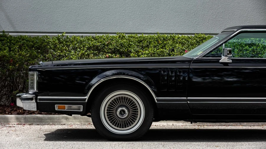 1977 Lincoln Continental Mark V - Image 20 of 31