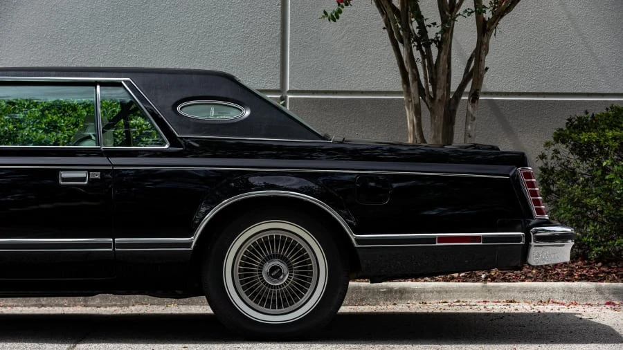 1977 Lincoln Continental Mark V - Image 21 of 31