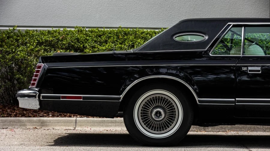 1977 Lincoln Continental Mark V - Image 22 of 31