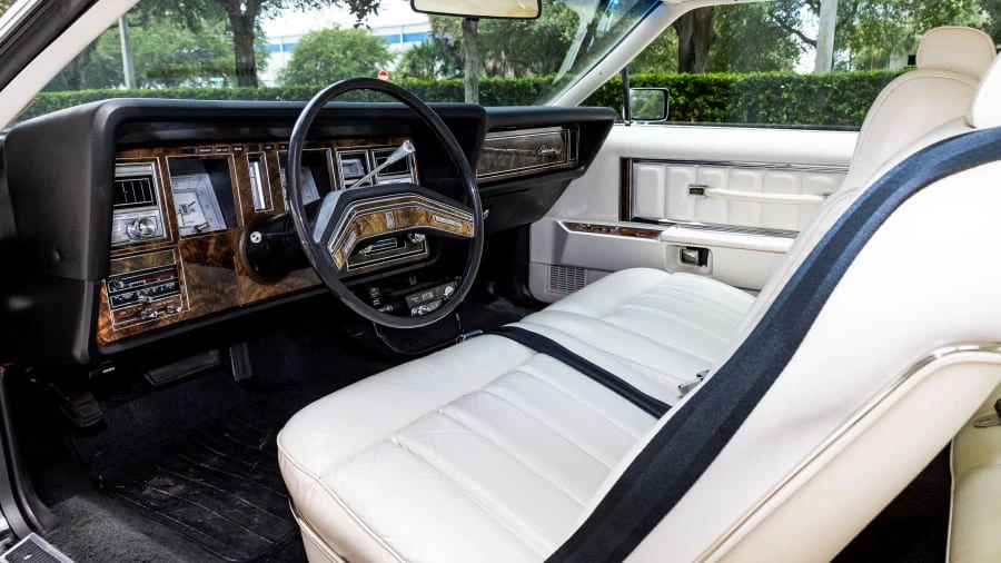 1977 Lincoln Continental Mark V - Image 3 of 31