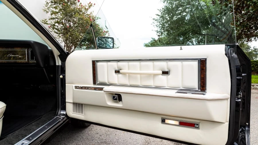 1977 Lincoln Continental Mark V - Image 25 of 31