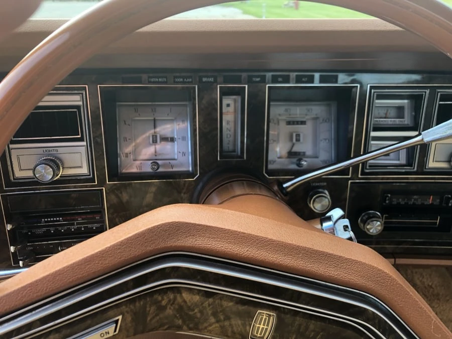 1977 Lincoln Continental Mark V - Image 3 of 8