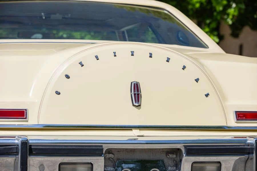 1977 Lincoln Continental Mark V - Image 15 of 31