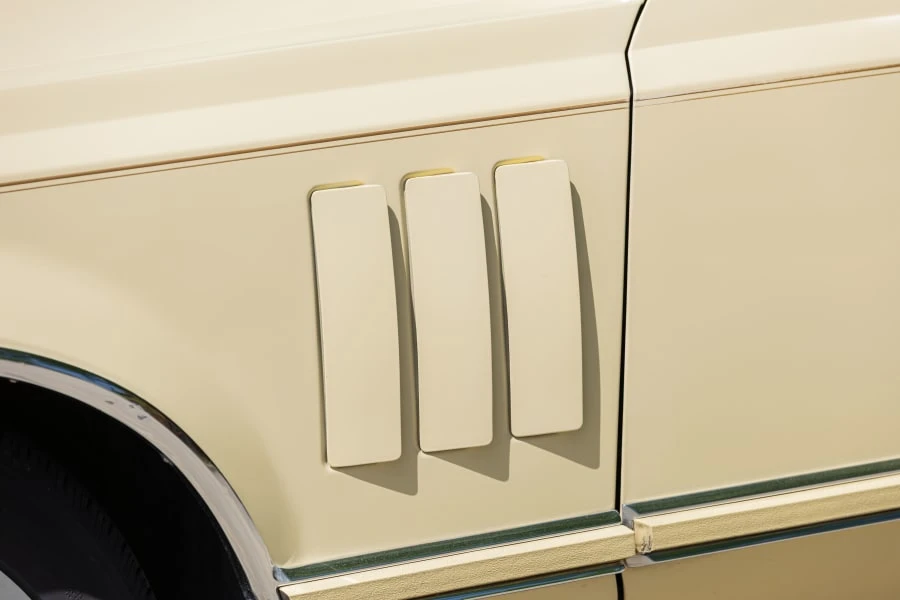 1977 Lincoln Continental Mark V - Image 7 of 31