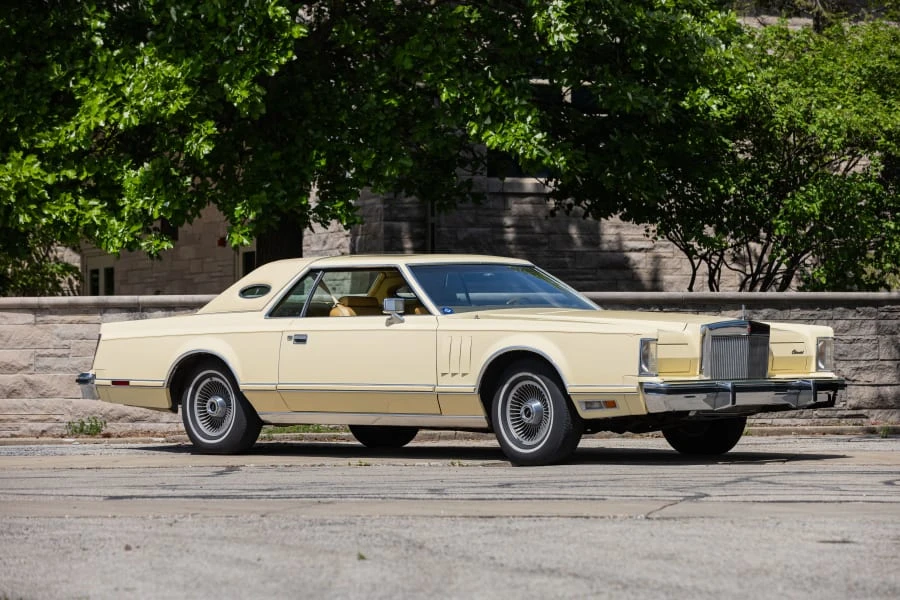 1977 Lincoln Continental Mark V - Image 6 of 31