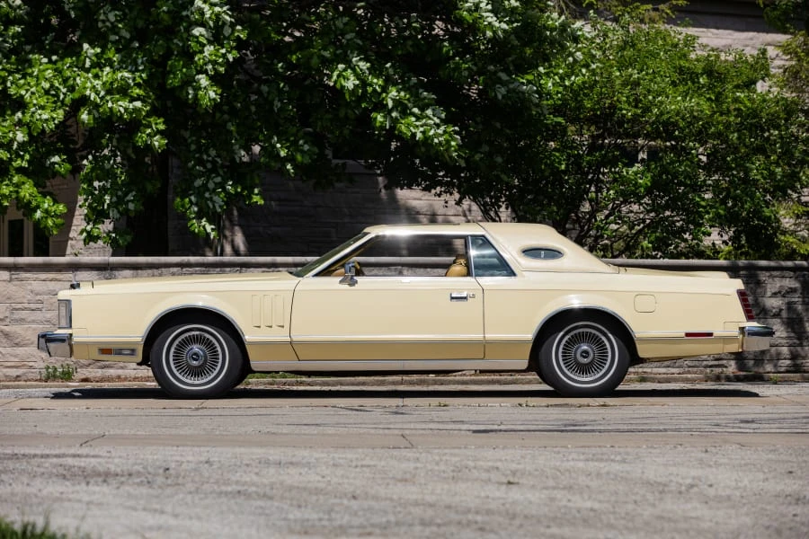 1977 Lincoln Continental Mark V - Image 23 of 31