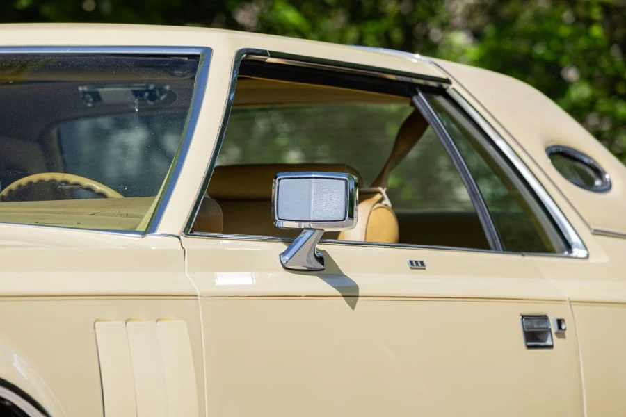 1977 Lincoln Continental Mark V - Image 16 of 31