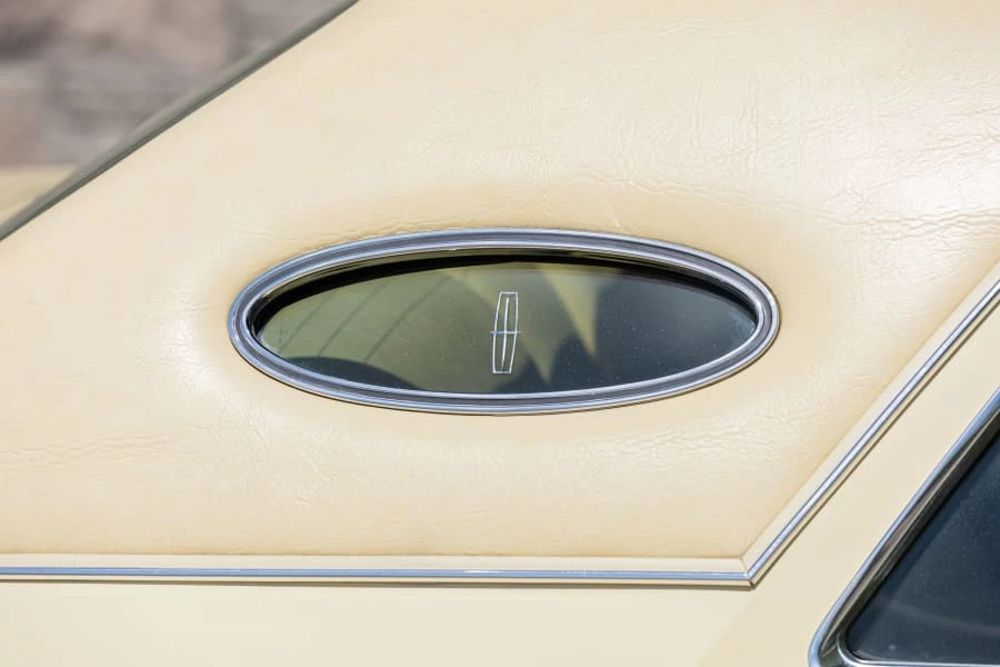 1977 Lincoln Continental Mark V - Image 24 of 31