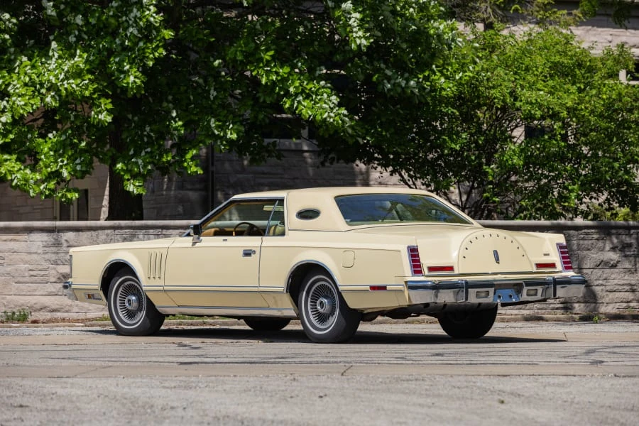1977 Lincoln Continental Mark V - Image 25 of 31
