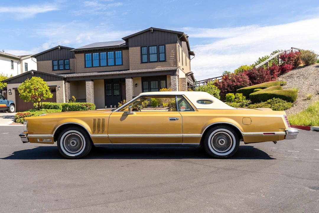 1977 Lincoln Continental Mark V - Image 6 of 31