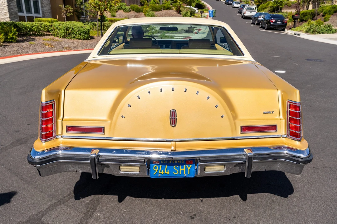 1977 Lincoln Continental Mark V - Image 9 of 31