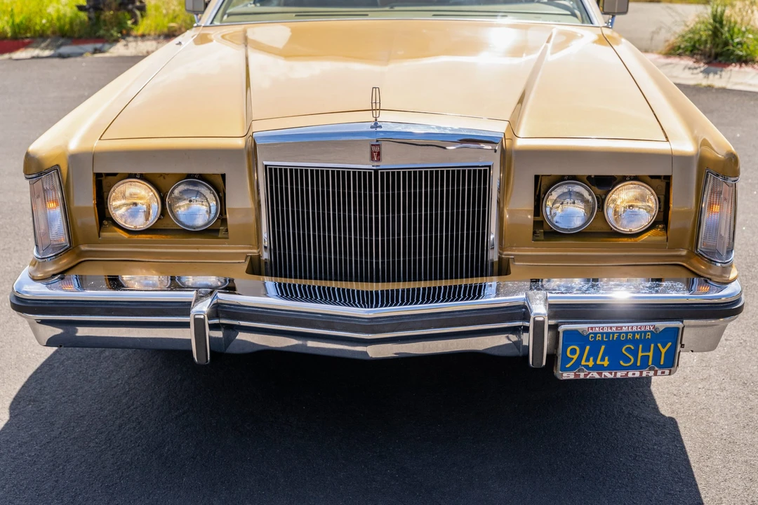 1977 Lincoln Continental Mark V - Image 13 of 31