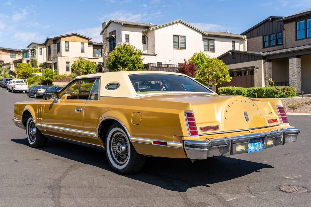 1977 Lincoln Continental Mark V - Image 7 of 31