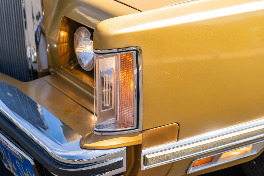 1977 Lincoln Continental Mark V - Image 20 of 31