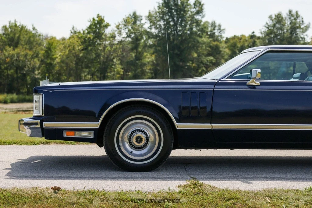 1977 Lincoln Continental Mark V - Image 4 of 12