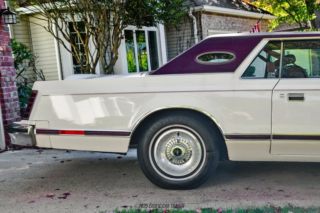 1977 Lincoln Continental Mark V - Image 10 of 12