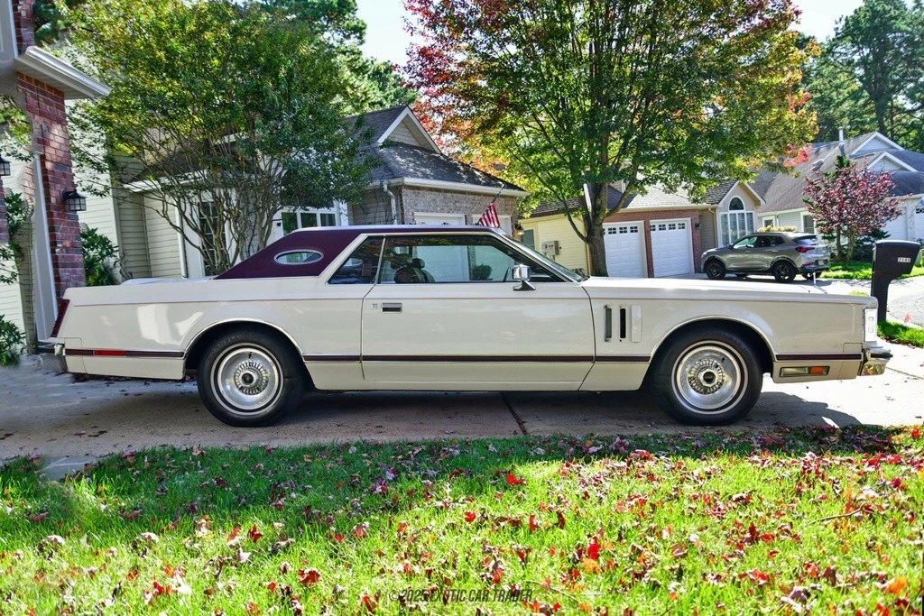 1977 Lincoln Continental Mark V - Image 9 of 12