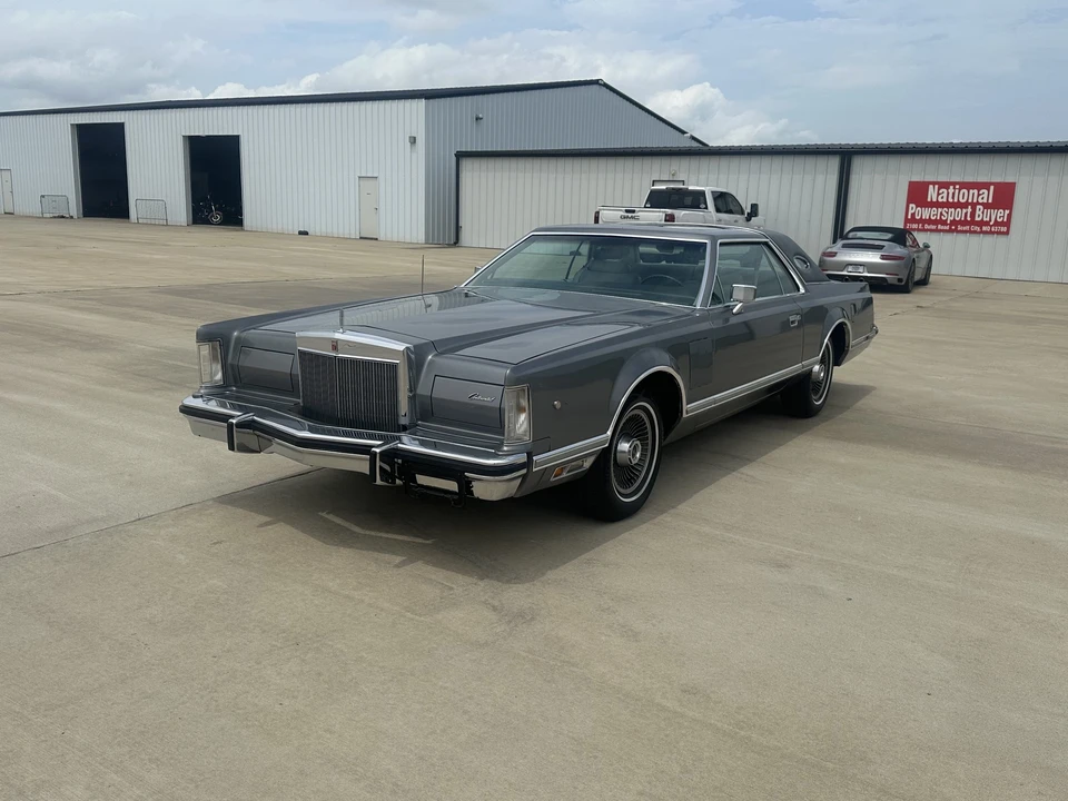1977 Lincoln Continental Mark V - Image 3 of 31