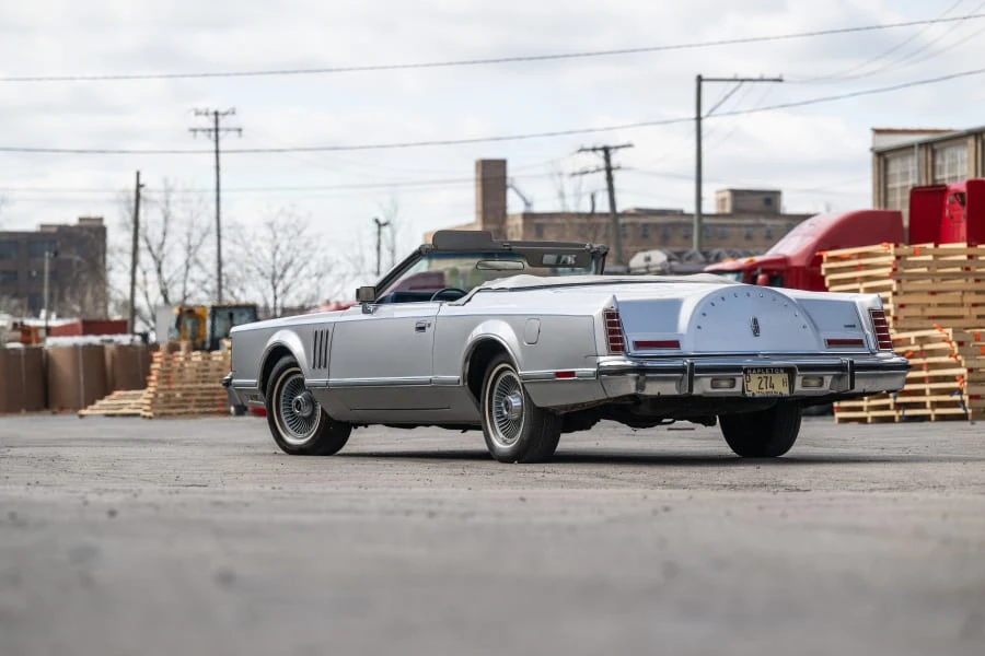 1977 Lincoln Continental Mark V - Image 17 of 31