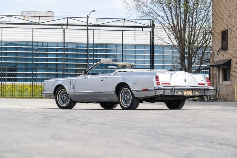 1977 Lincoln Continental Mark V - Image 7 of 31