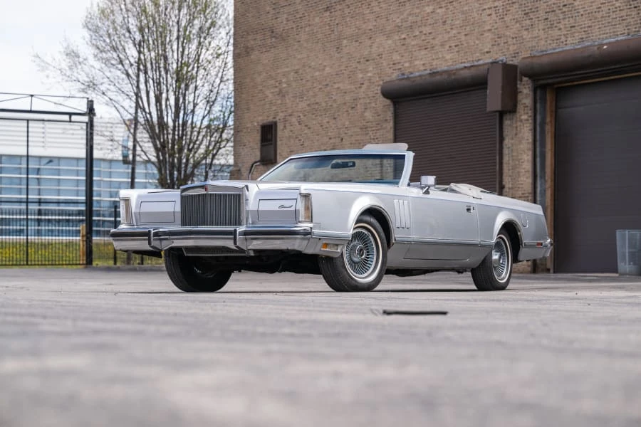 1977 Lincoln Continental Mark V - Image 11 of 31