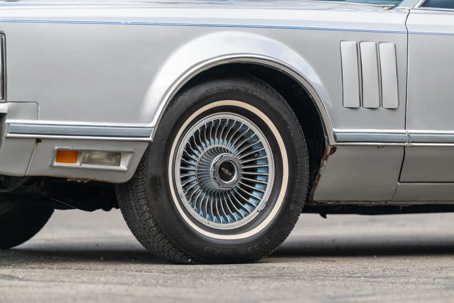 1977 Lincoln Continental Mark V - Image 20 of 31