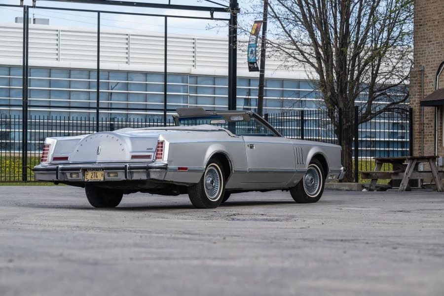 1977 Lincoln Continental Mark V - Image 3 of 31