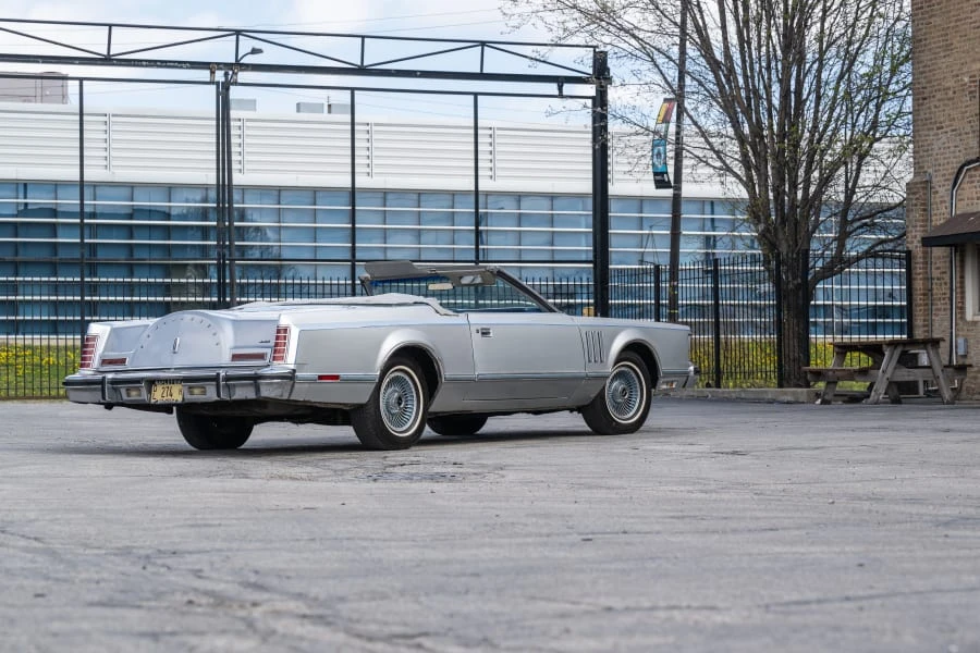 1977 Lincoln Continental Mark V - Image 15 of 31