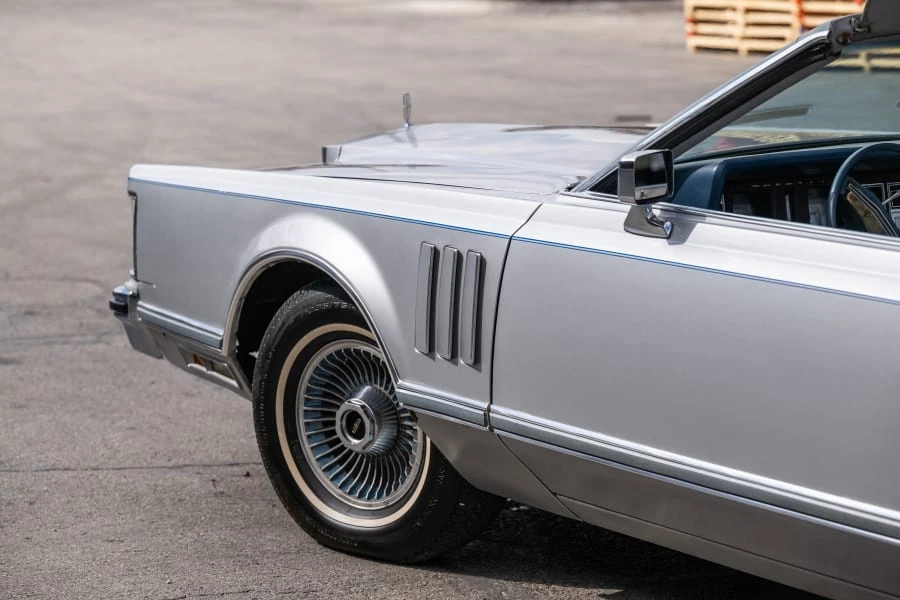1977 Lincoln Continental Mark V - Image 14 of 31