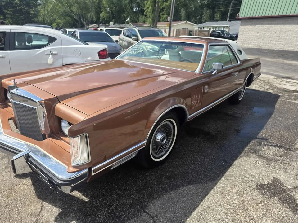 1977 Lincoln Continental Mark V - Image 3 of 18