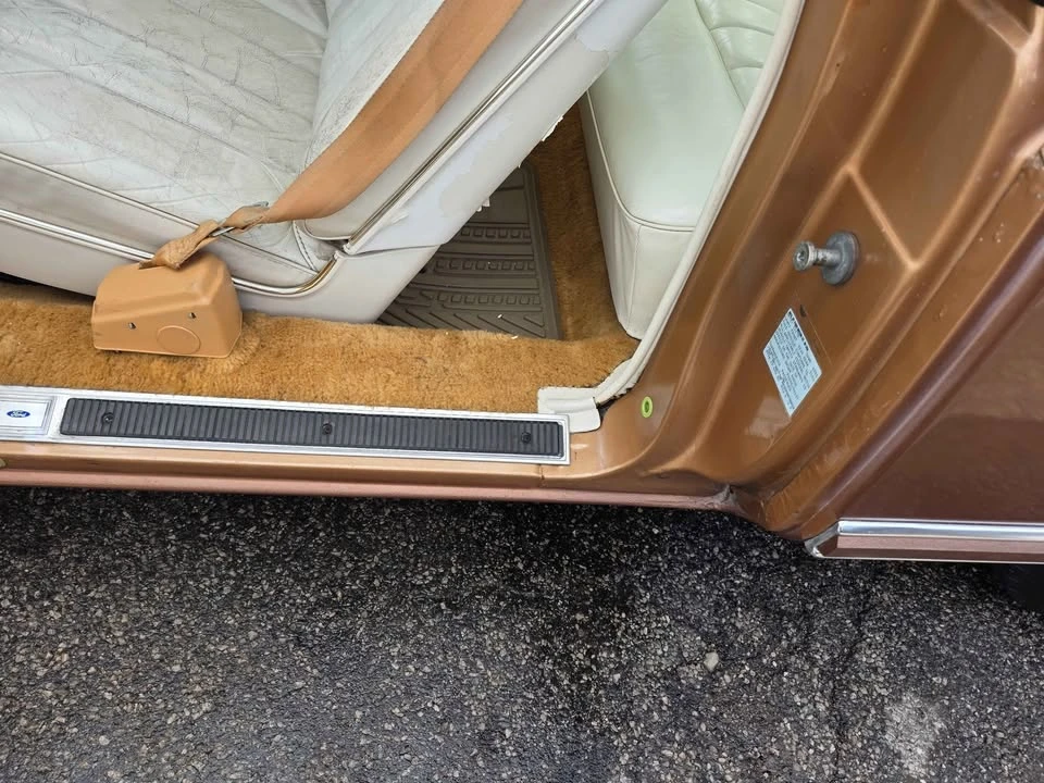 1977 Lincoln Continental Mark V - Image 18 of 18