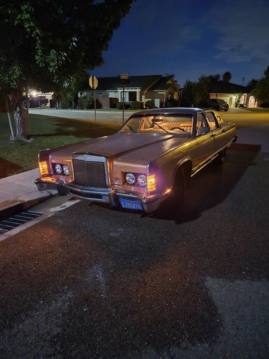 1977 Lincoln Continental 5th Gen - Image 7 of 8