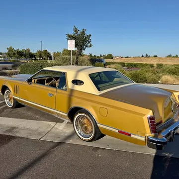 1977 Lincoln Continental Mark V