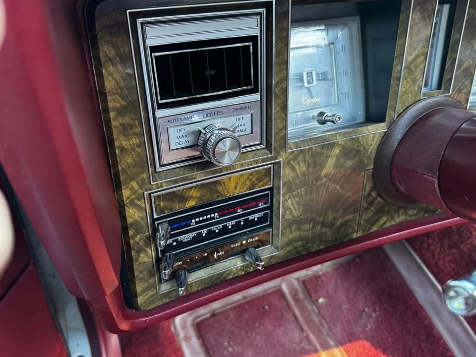 1977 Lincoln Continental 5th Gen - Image 11 of 19