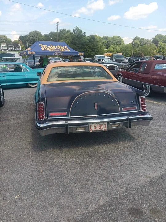 1977 Lincoln Continental 5th Gen - Image 2 of 8