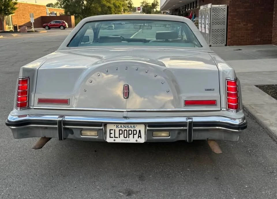 1977 Lincoln Continental 5th Gen - Image 3 of 4