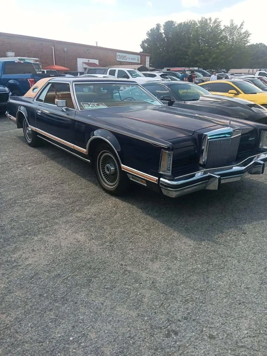1977 Lincoln Continental 5th Gen - Image 7 of 8